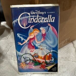 Disney Cinderella vhs movie‎